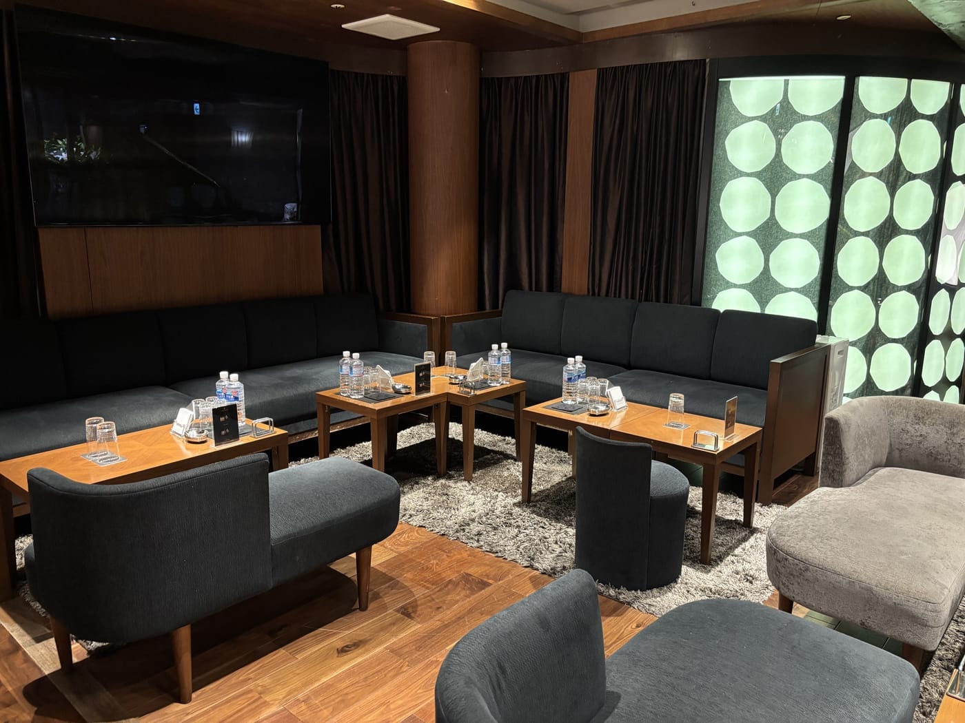 EDITION MAIN ROOM 内装