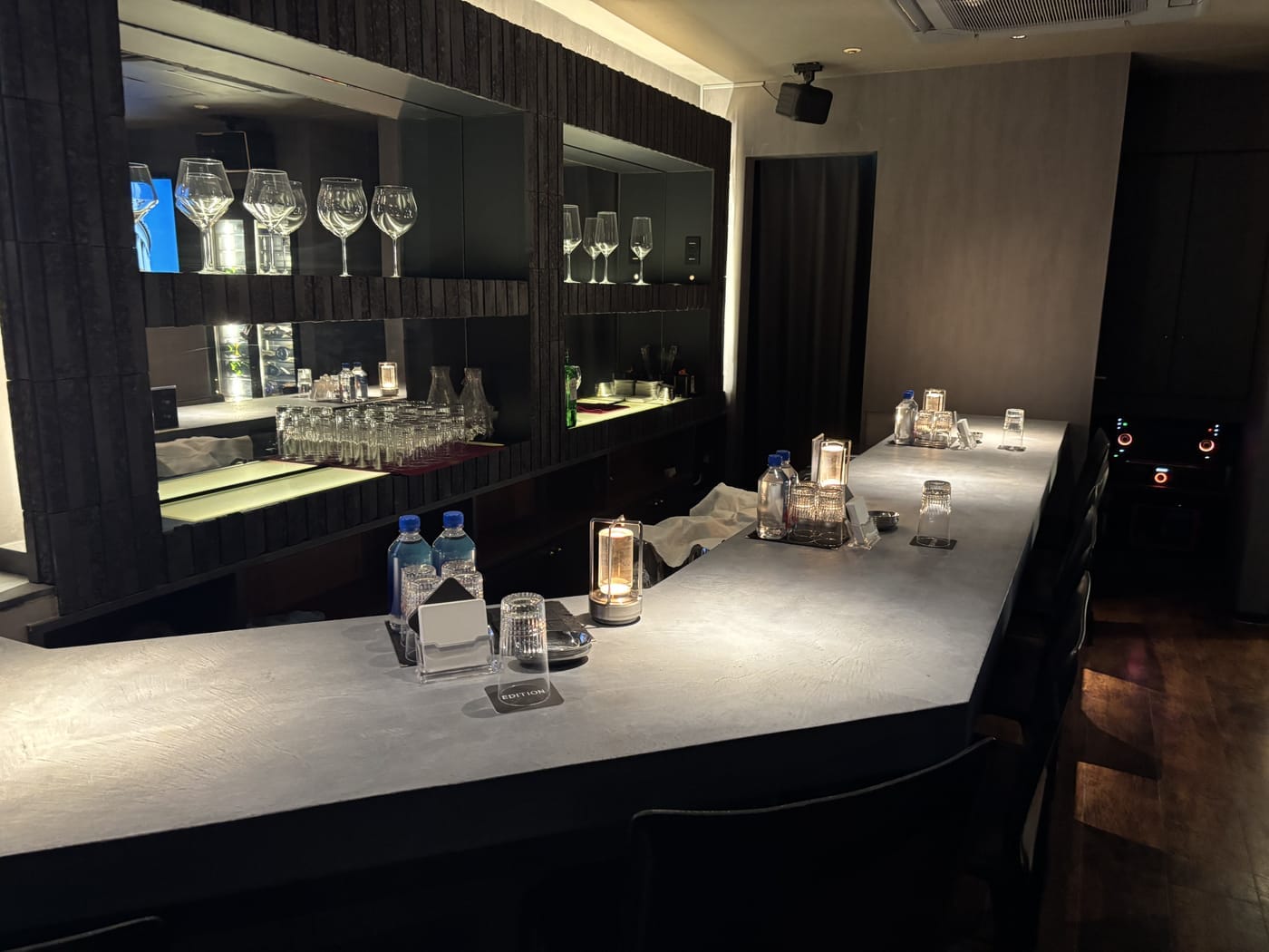 EDITION ROYAL ROOM 内装